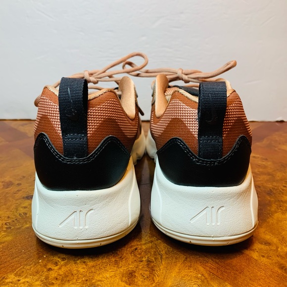 W Air Max 200 - Picture 6 of 10